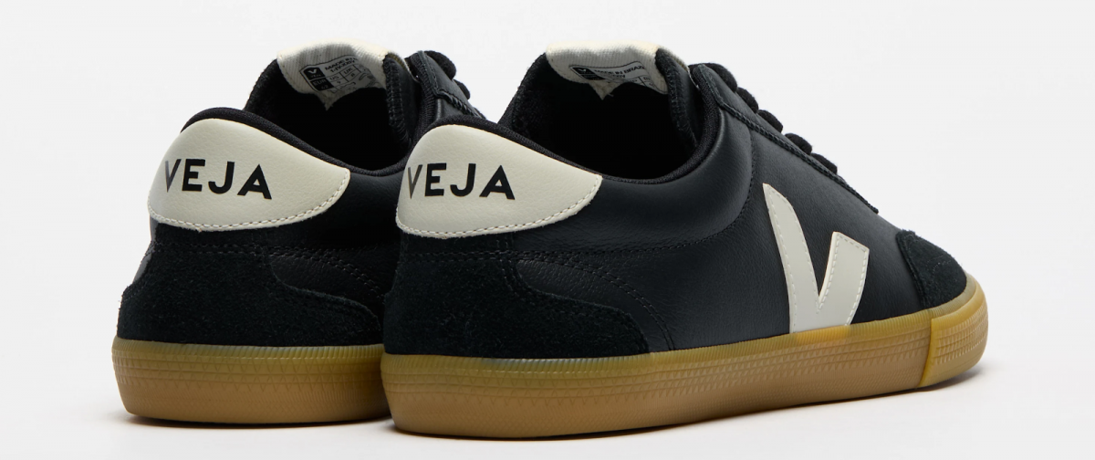 VEJA- VOLLEY LEATHER BLACK PIERRE [平行進口]
