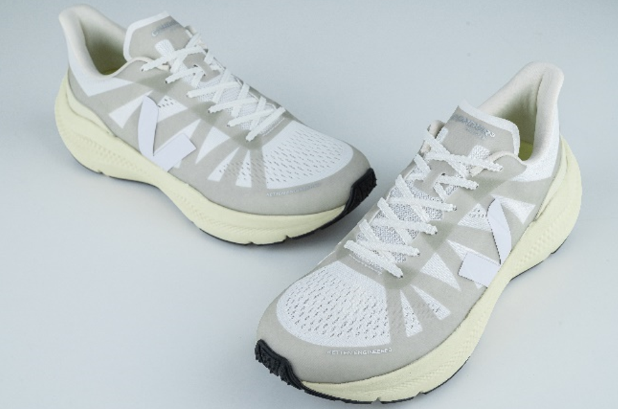 VEJA- CONDOR 3 ADVANCED ENGINEERED-MESH FULL WHITE [平行進口]
