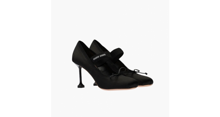 Miumiu Satin pumps