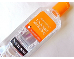 Neutrogena Blackhead Eliminating Cleansing Toner 200mL 去黑頭潔面爽膚水