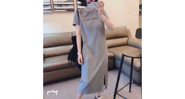短袖連衣裙女2019新款休閒遮肚大碼寬鬆中長款過膝開叉T恤裙子夏