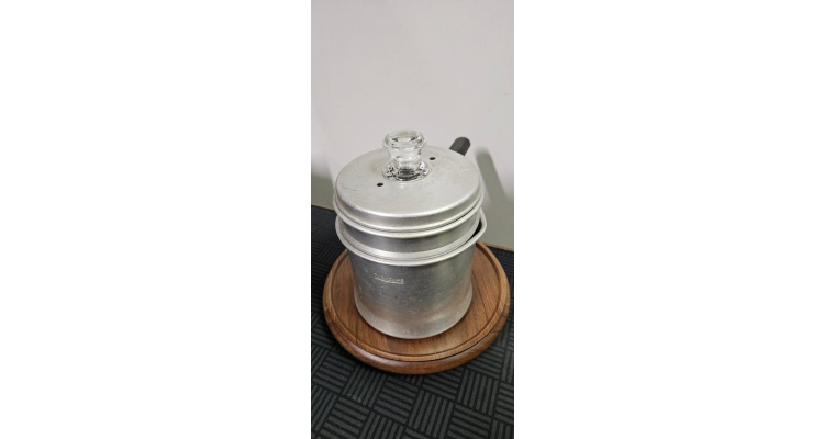 美國ebay-Vintage Mirro Aluminum "440 1/2 M" 4 Piece Single Serve Coffee/Tea Maker