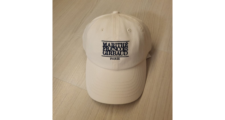 SMALL CLASSIC LOGO CAP ivory