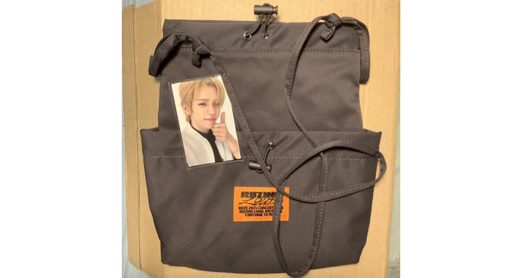 韓國Yes24 - 韓團Riize 巡迴演唱會週邊 - 單肩小袋