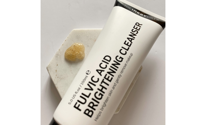 The INKEY List Fulvic Acid Brightening Cleanser 150ml 富裡酸亮白潔面乳