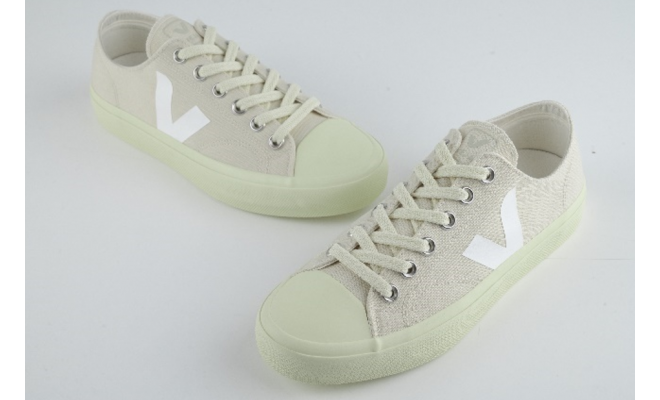 VEJA- WATA II LOW CANVAS PIERRE WHITE [平行進口]