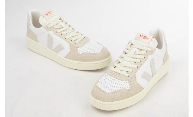 VEJA- V-82 LEATHER WHITE NATURAL ALMOND [平行進口]