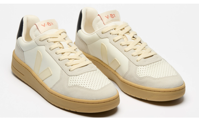 VEJA- V-82 LEATHER PURE CALCAIRE BLACK [平行進口]